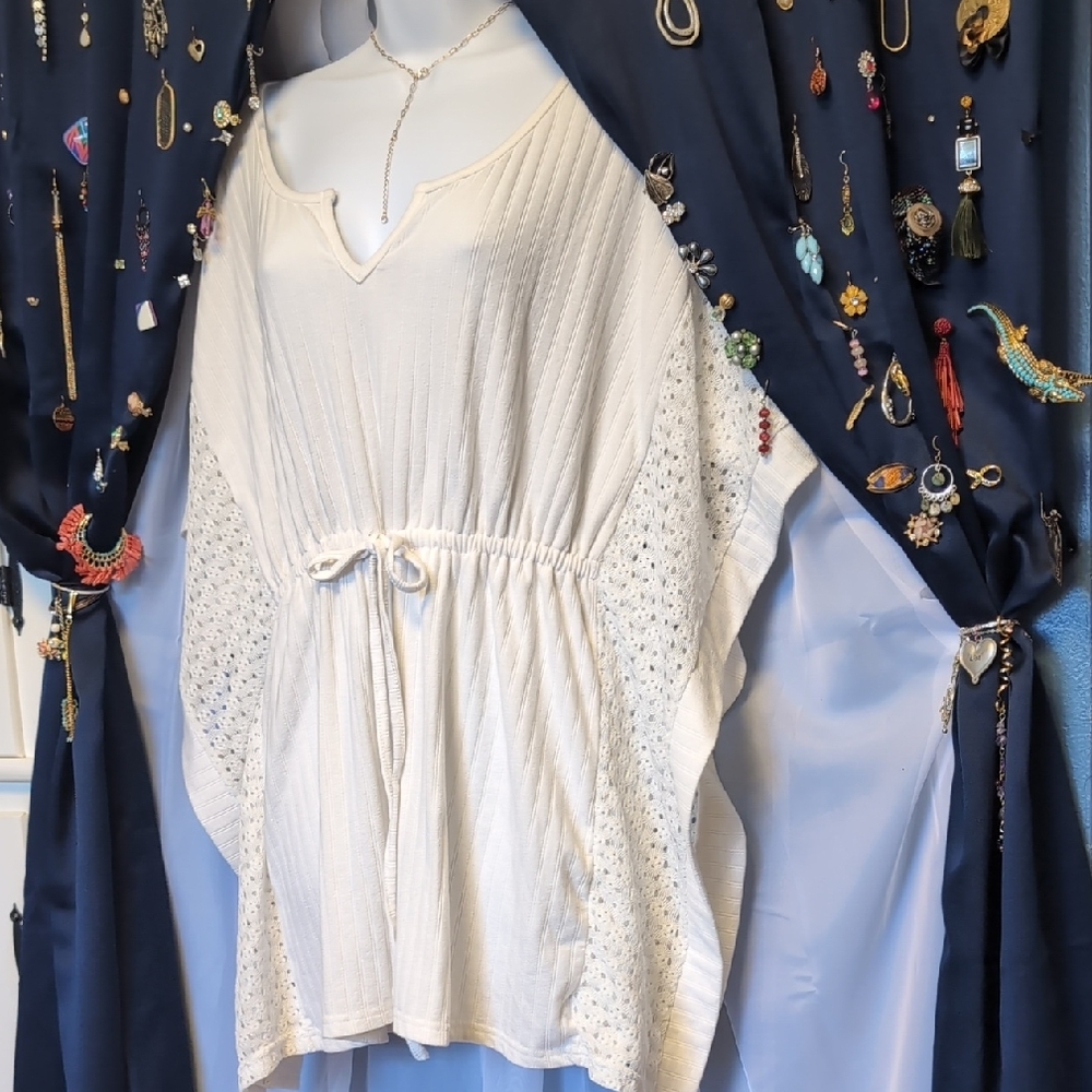 Crochet Kimono Blouse with Tie Waist Details - Picture 2 of 5